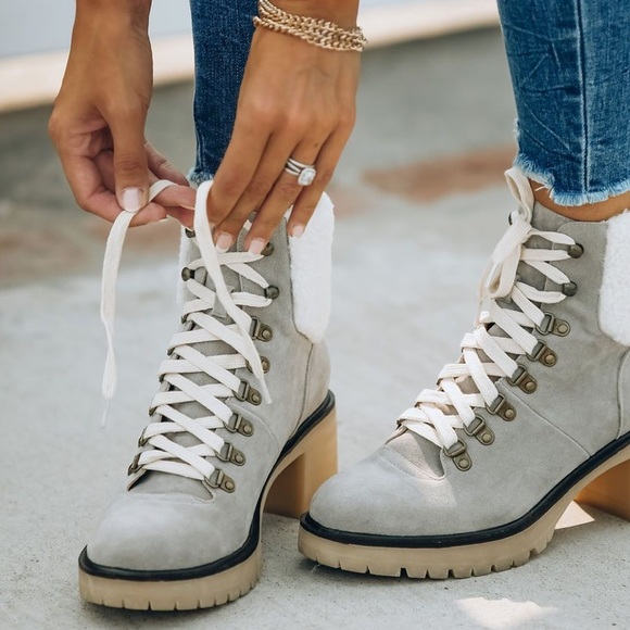 Shoes - NWT Oasis Society Shearling Lace Up Sherpa Lined Hiking Boots